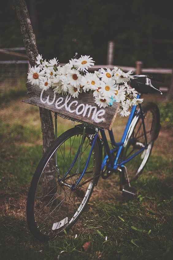 6 decoraciones con bicicletas para tu boda ¿cuál te gusta?