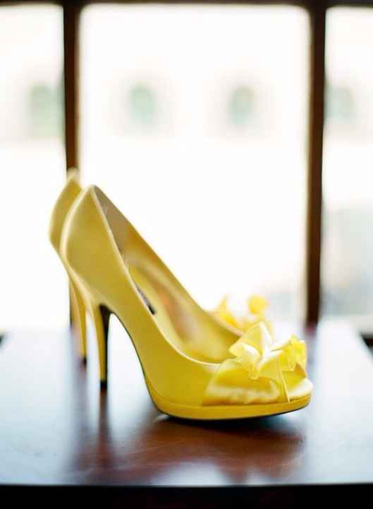10 Zapatos Amarillo Pálido ¿te los pondrías?