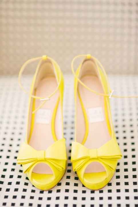 10 Zapatos Amarillo Pálido ¿te los pondrías?