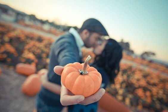 9 ideas para tomarle fotos a tu anillo ¡escoge tu favorita!