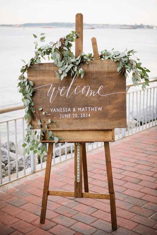 8 carteles para la entrada a la recepción