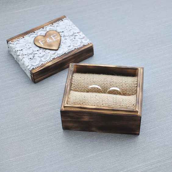 ¡Escoge una cajita porta anillos!