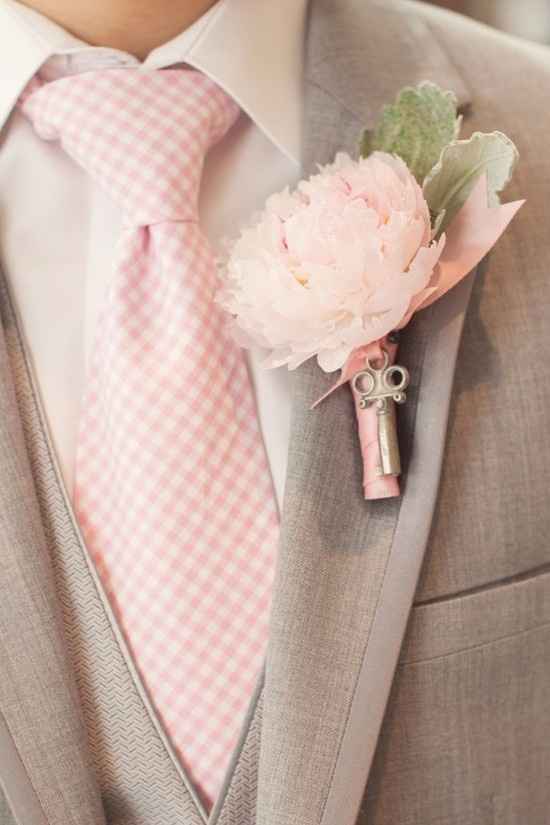 ¿De qué color es el boutonniere de tu FM?