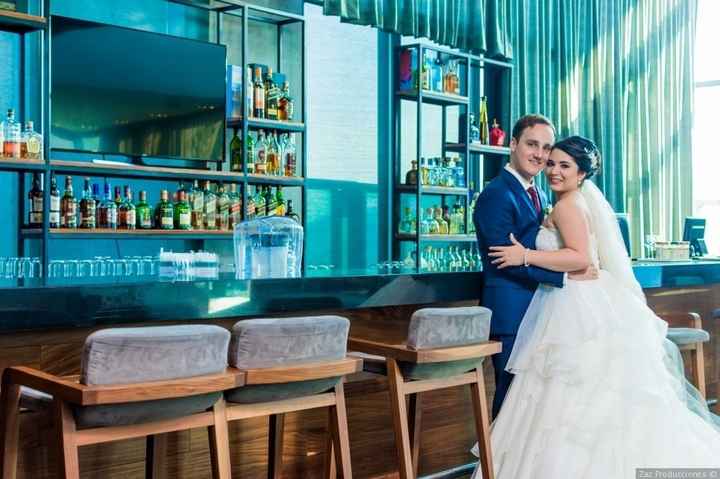 Completa la frase: Familia __ 💑