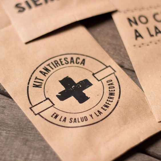 3 Frases para las bolsitas anti-cruda