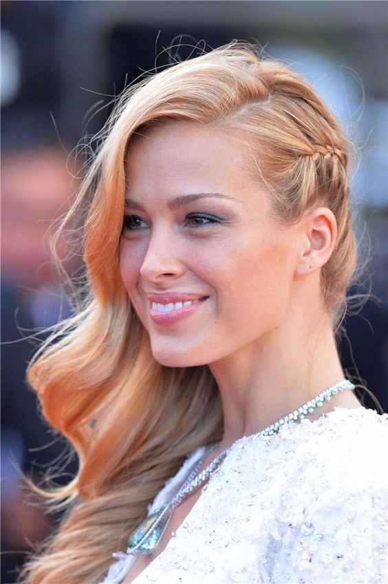 Peinado suelto a un lado con trenza ¿sí o no?
