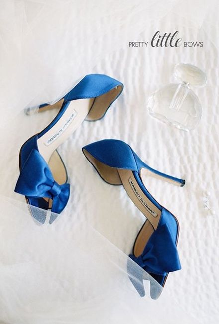 Zapatos "algo azul"
