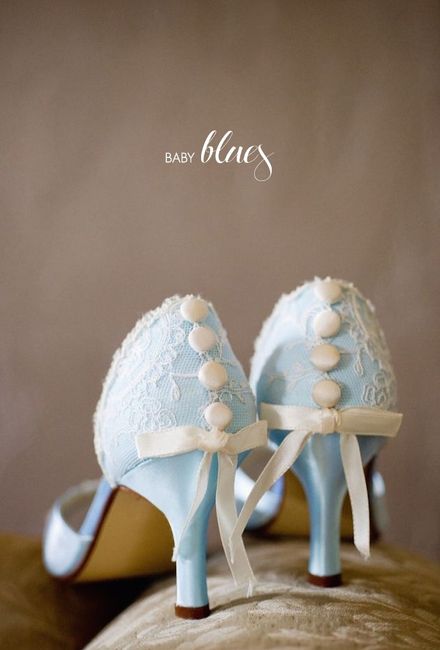 Zapatos "algo azul"
