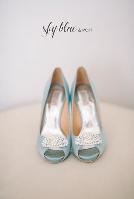Zapatos "algo azul"