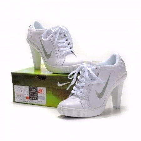 Tennis con tacones ¿te atreverías?