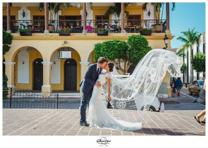 Jeffrey y Rosalía: https://www.bodas.com.mx/historias-boda/jeffrey-robert-rosalia--rw3488