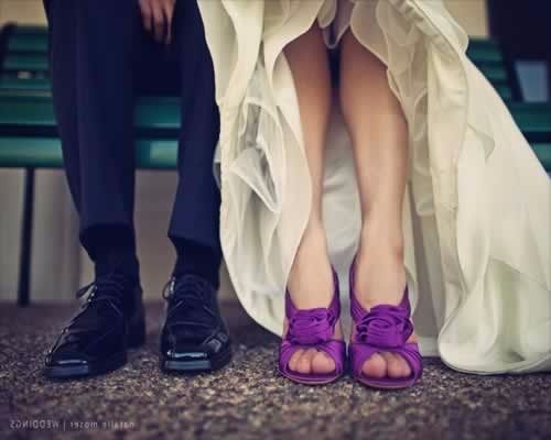Zapatos morados para novia