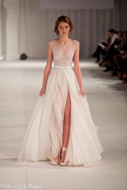6 vestidos con abertura delantera