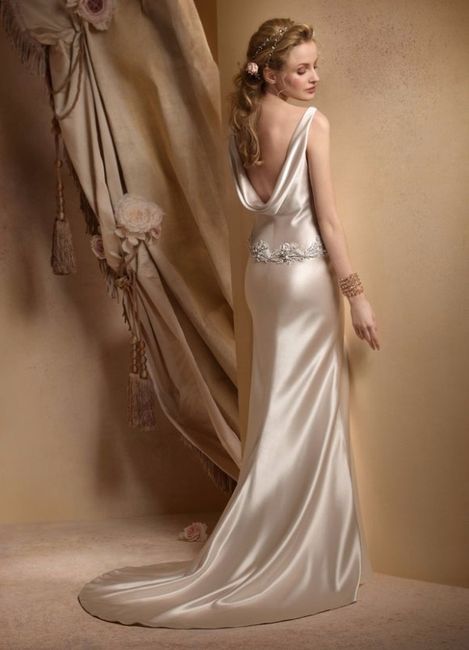 ¿Te gustan los vestidos de satín?