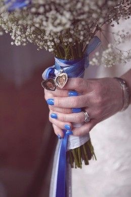 5 uñas azules para novia ¿cuál prefieres?