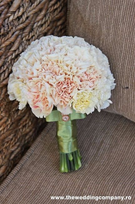 8 ramos de novia con claveles ¿cuál te gusta?