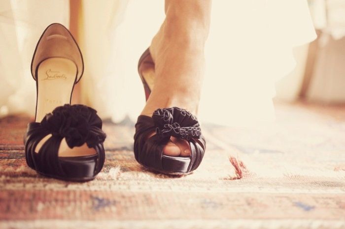 9 zapatos negros para novia ¿te atreverías?
