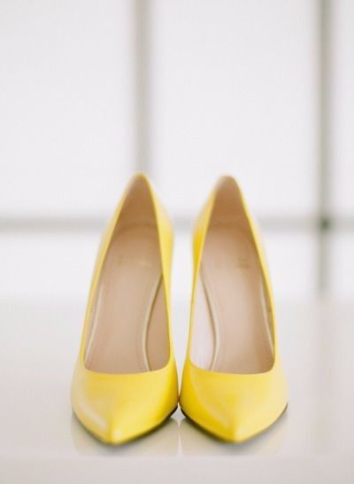 10 Zapatos Amarillo Pálido ¿te los pondrías?