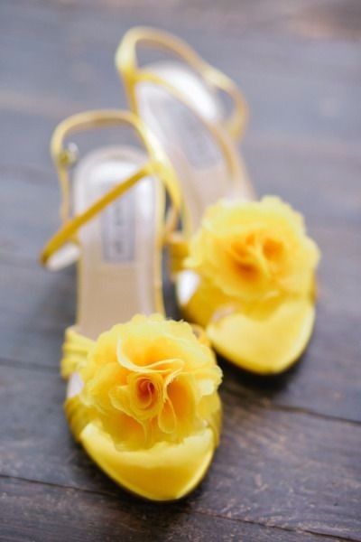 10 Zapatos Amarillo Pálido ¿te los pondrías?