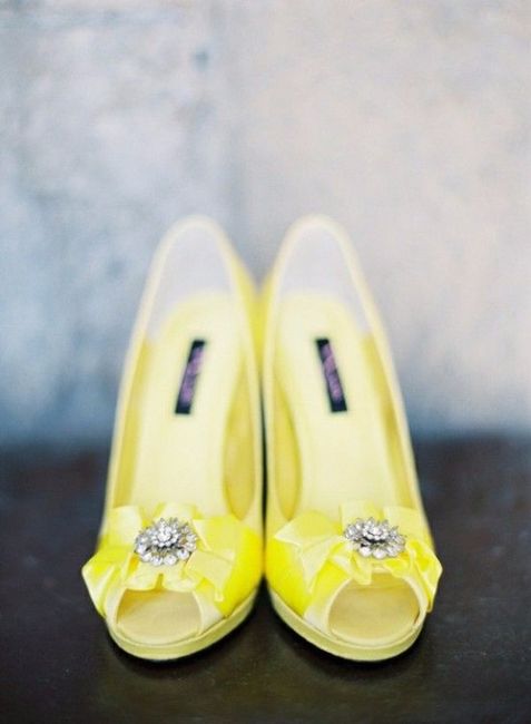 10 Zapatos Amarillo Pálido ¿te los pondrías?