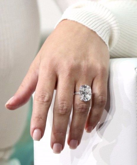 Elige tu anillo de novia inspirado en Barbie