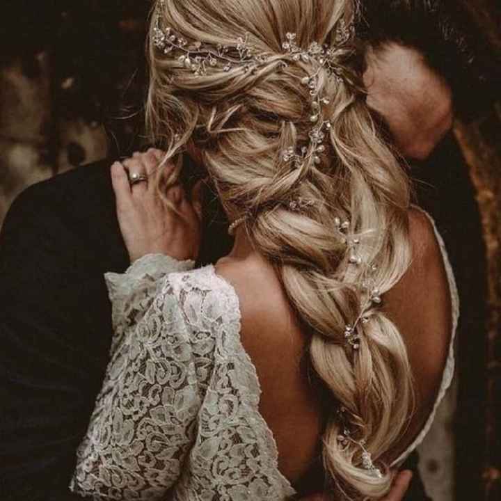 Comparte tu accesorio de pelo - 1