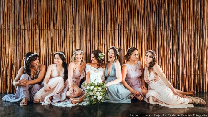 B) Crea tu álbum de fotos de boda, las damas de honor 