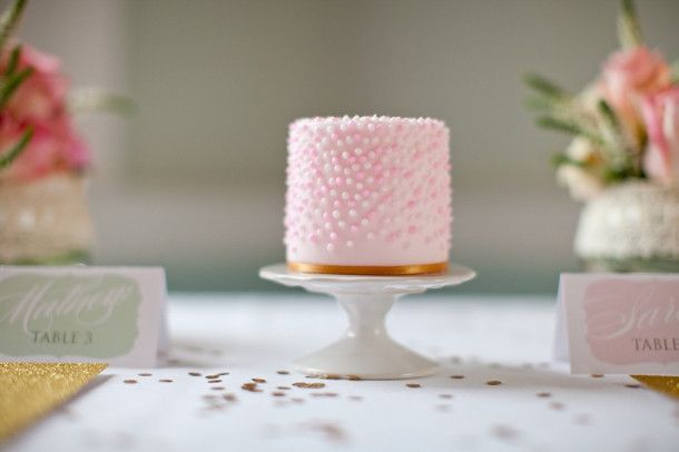 5) 7 mini pasteles para la mesa dulce