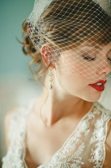Novias de labial rojo