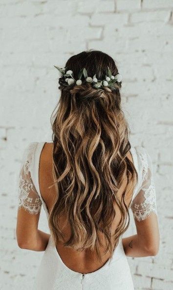 Peinados para las novias de pelo largo 5