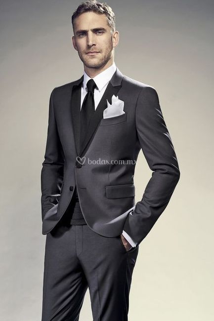 Traje de novio color negro 1