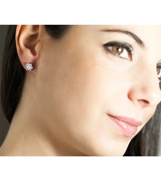 Simon dice: muestrenme sus aretes para el gran día 2