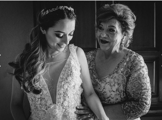 4 fotos en blanco y negro 3