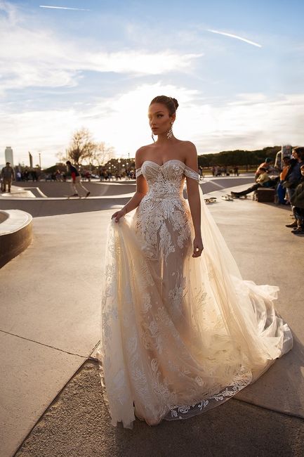 Dos vestidos de novia Woná Concept 2020 - 2