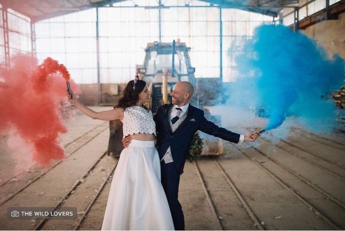 Bengalas de humo…¡a llenar la boda de color! 1