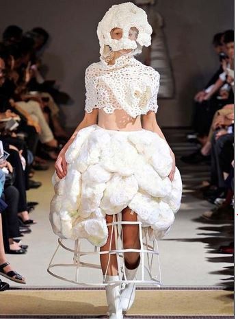 Juguemos a los vestidos feos 5