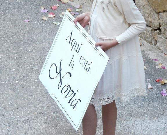 Ideas para los carteles anunciando la llegada de la novia 6