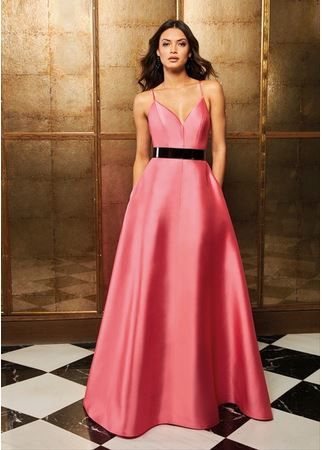 10 vestidos Pronovias 2021: ¿damas o invitadas? 7