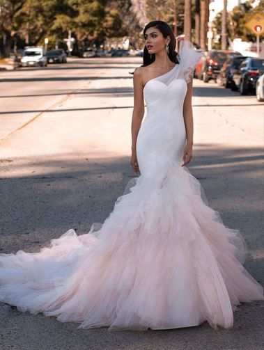 4 vestidos de novia con muchos…¡VOLANTES! 4