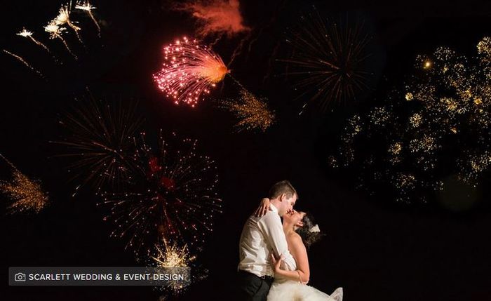 4 momentos con fuegos artificiales y pirotecnia en tu boda 4