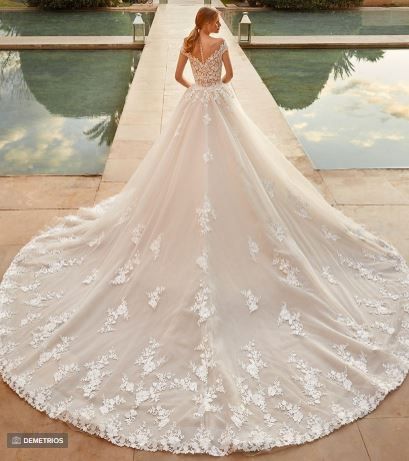 Vestidos de novia con mucho volumen 6