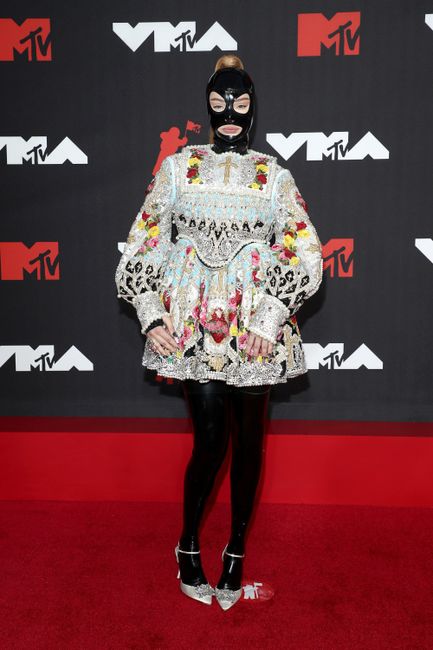 Los vestidos (¿para invitadas?) en los MTV VMAS 2021 - 9