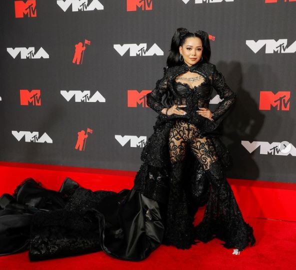 Los vestidos (¿para invitadas?) en los MTV VMAS 2021 1