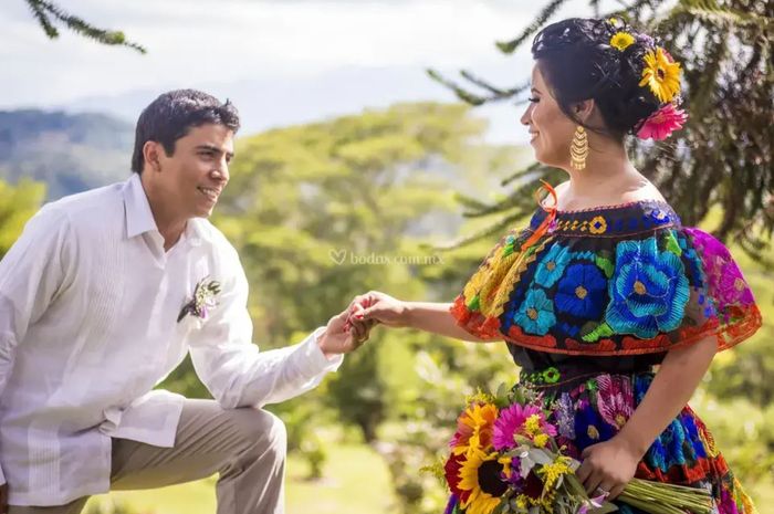 Vestimenta Mexicana para la boda 💚❤️️ 8
