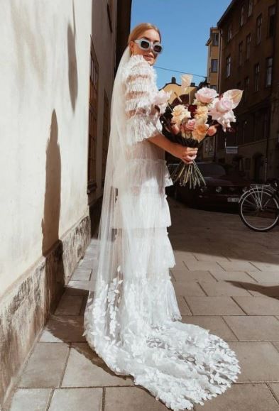 ¿Qué le QUITARÍAS a esta novia? - 1