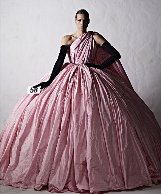 Desfile Balenciaga París 2022: AQUÍ hay tendencias 👇 - 2