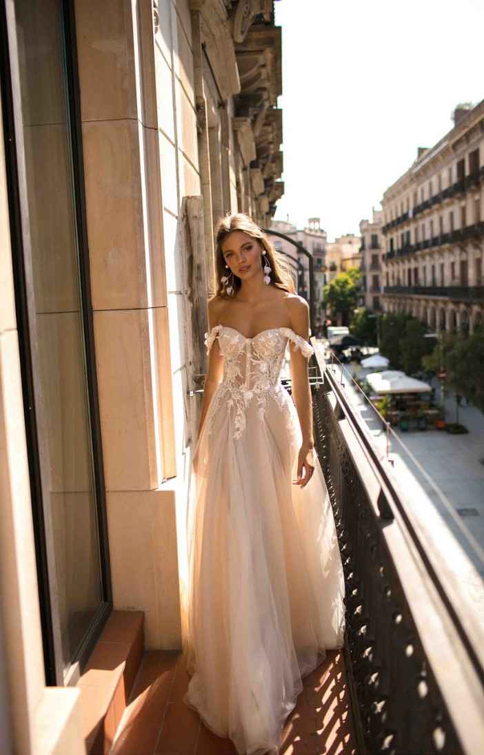 14) Vestido de novias Muse by Berta, colección 2019