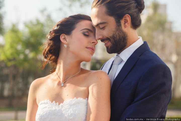 C) Peinado Man Bun