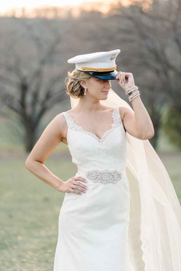 Novia de policía, militar o marinero