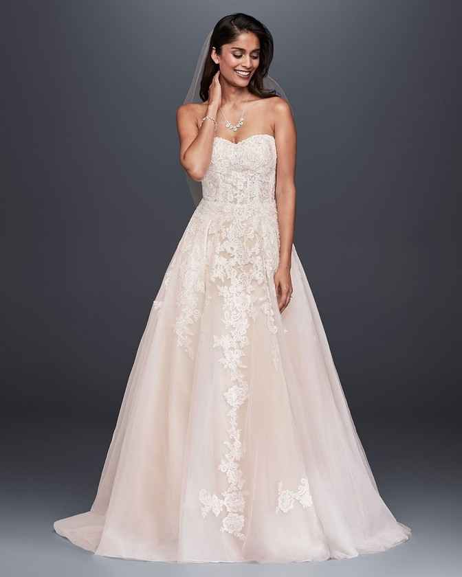 1) Say YES to the Dress – Con encaje